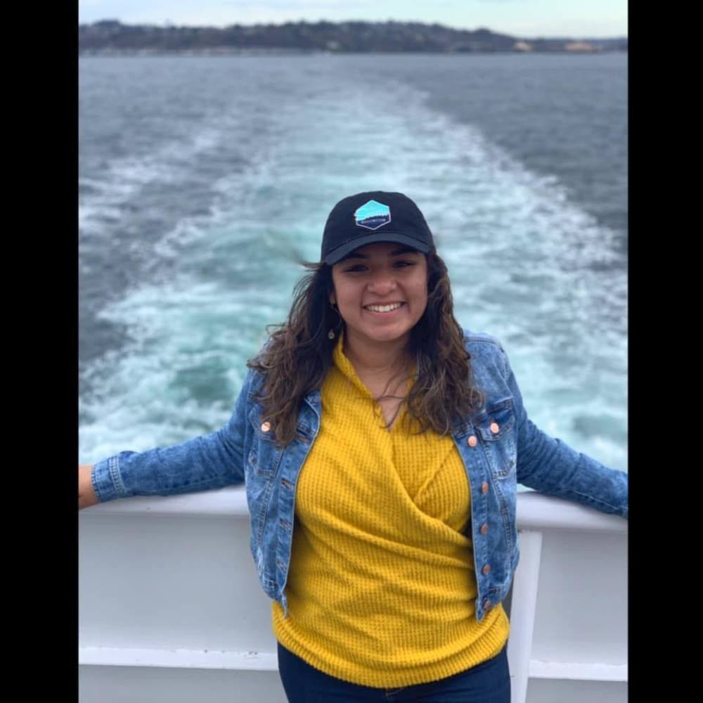 Meet your Posher, Karina